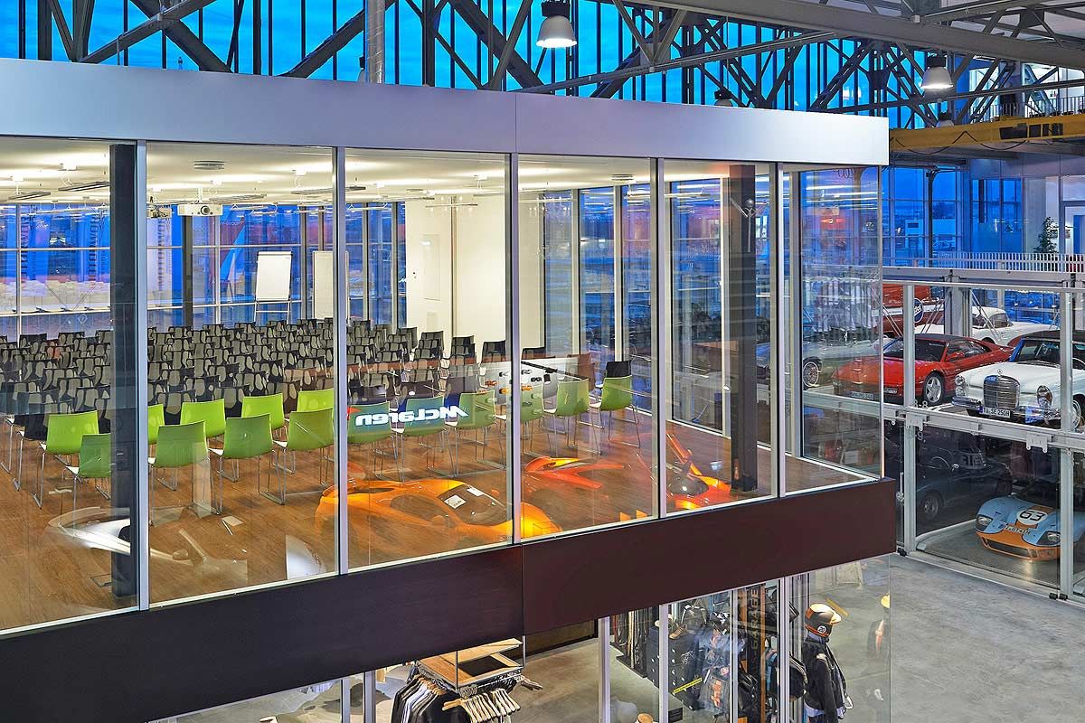 The Interactive Presentation-Event as event reference for WOA Event Agency for cellent AG